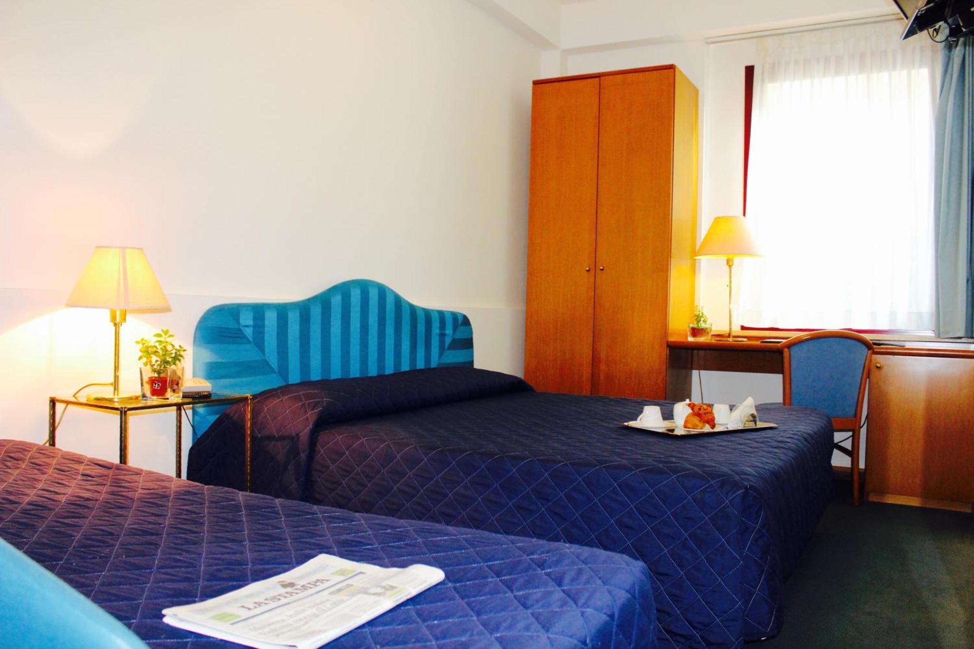 Hotel Arcangelo Rimini Buitenkant foto