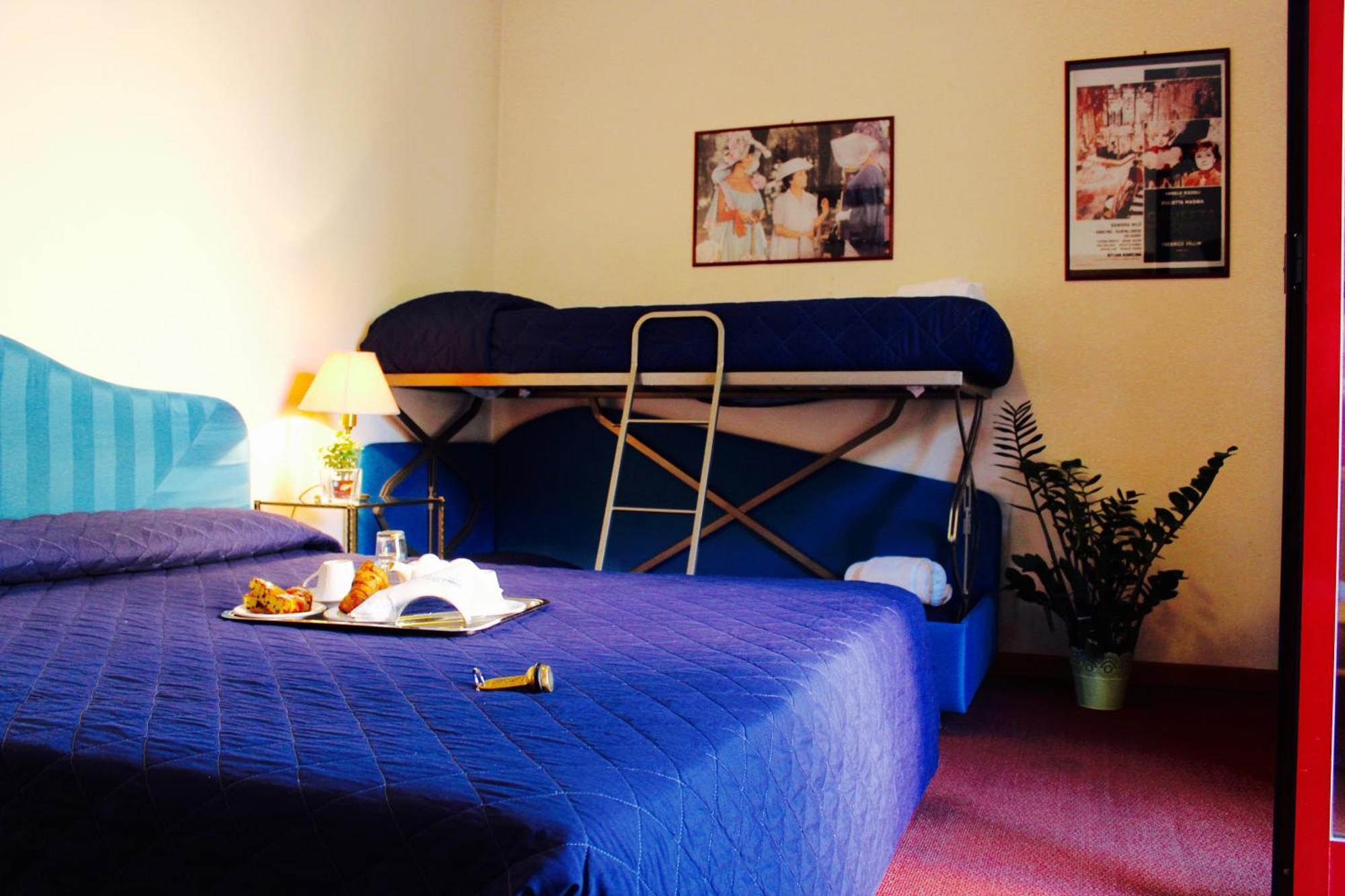 Hotel Arcangelo Rimini Buitenkant foto