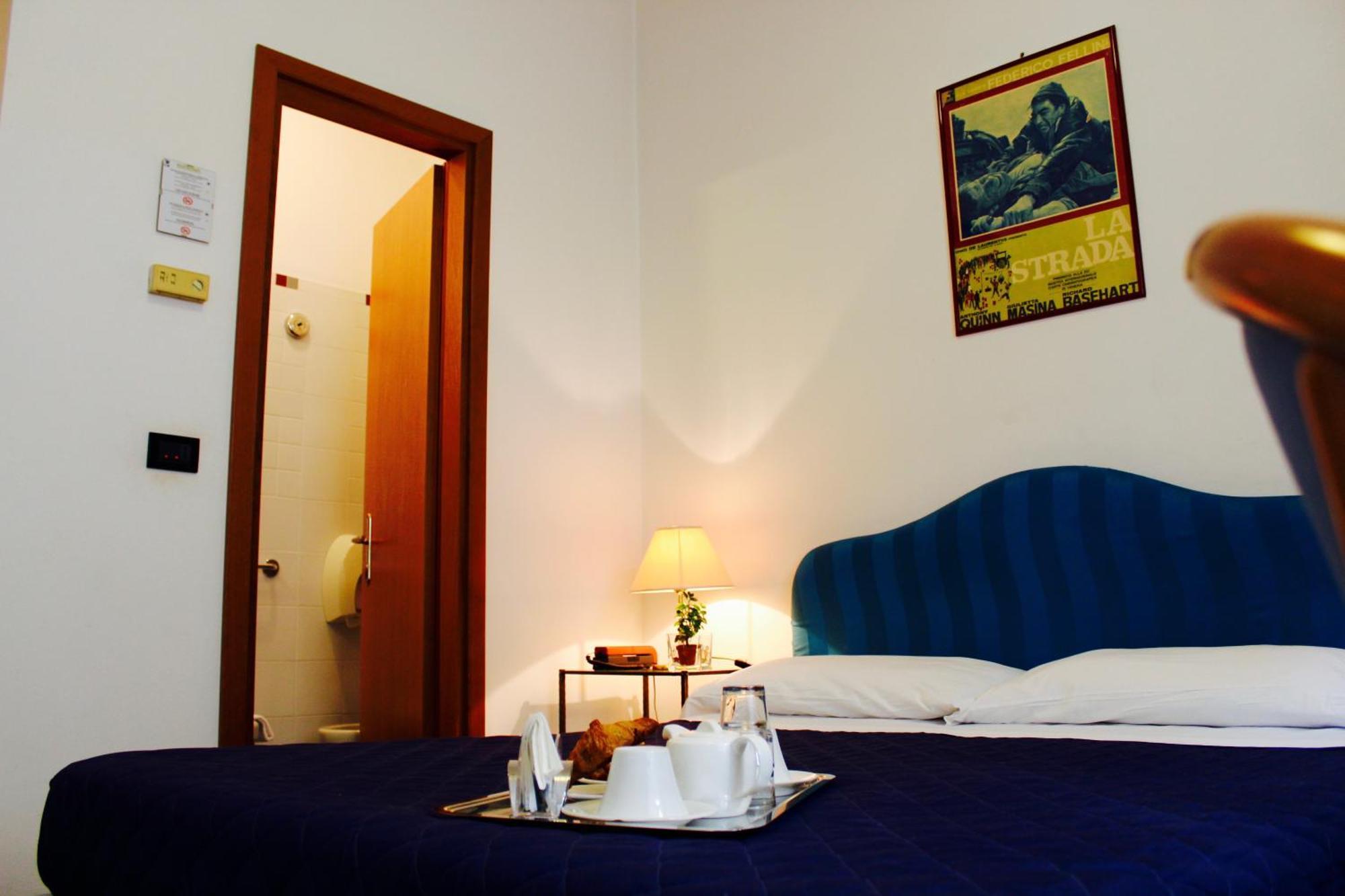 Hotel Arcangelo Rimini Buitenkant foto