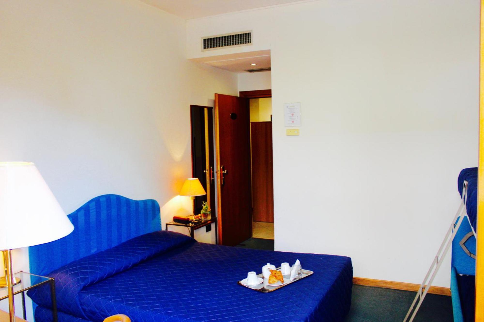 Hotel Arcangelo Rimini Buitenkant foto