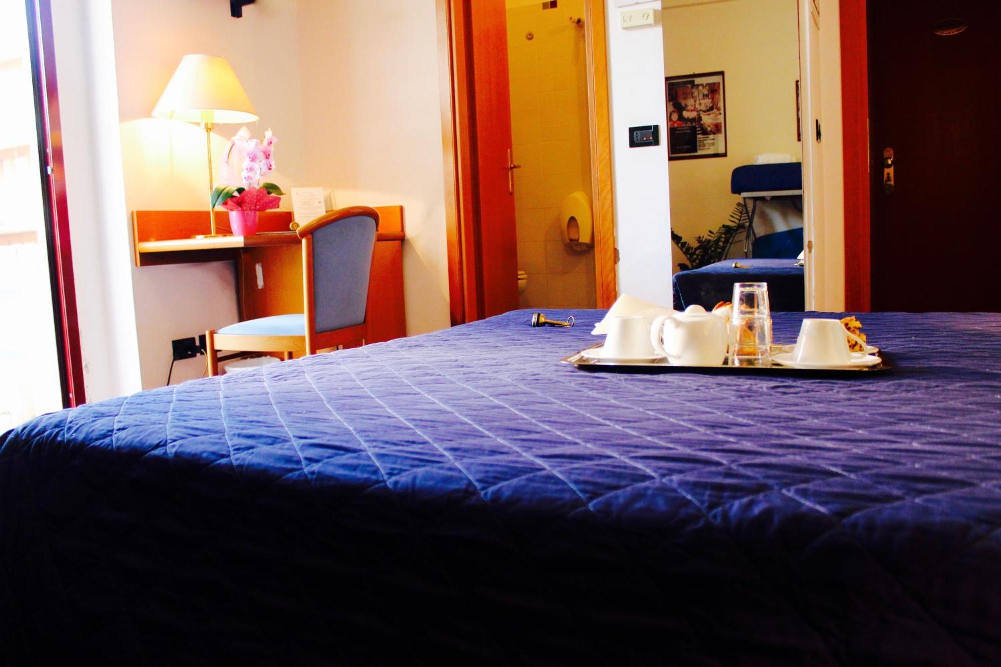 Hotel Arcangelo Rimini Buitenkant foto