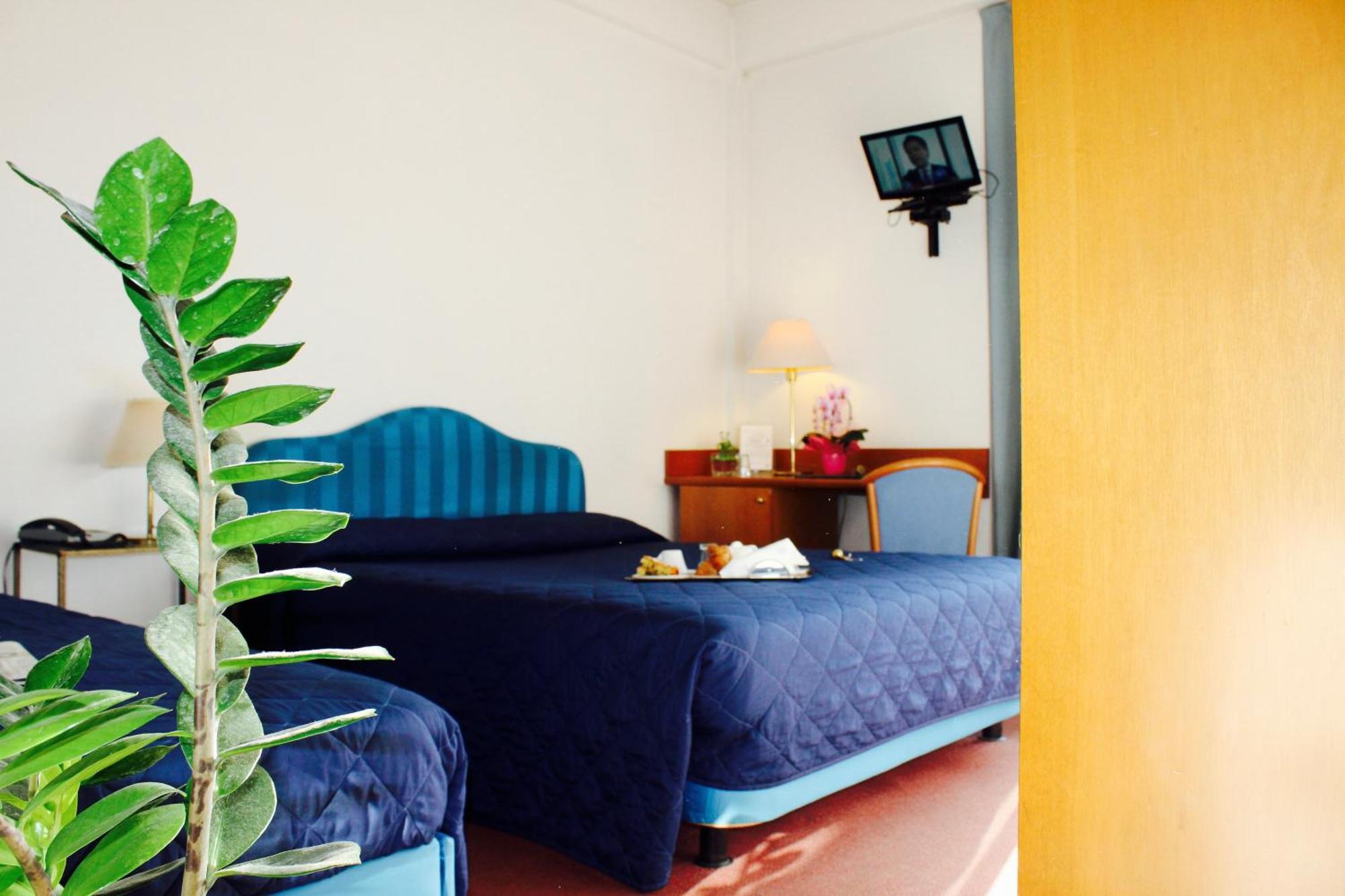 Hotel Arcangelo Rimini Buitenkant foto