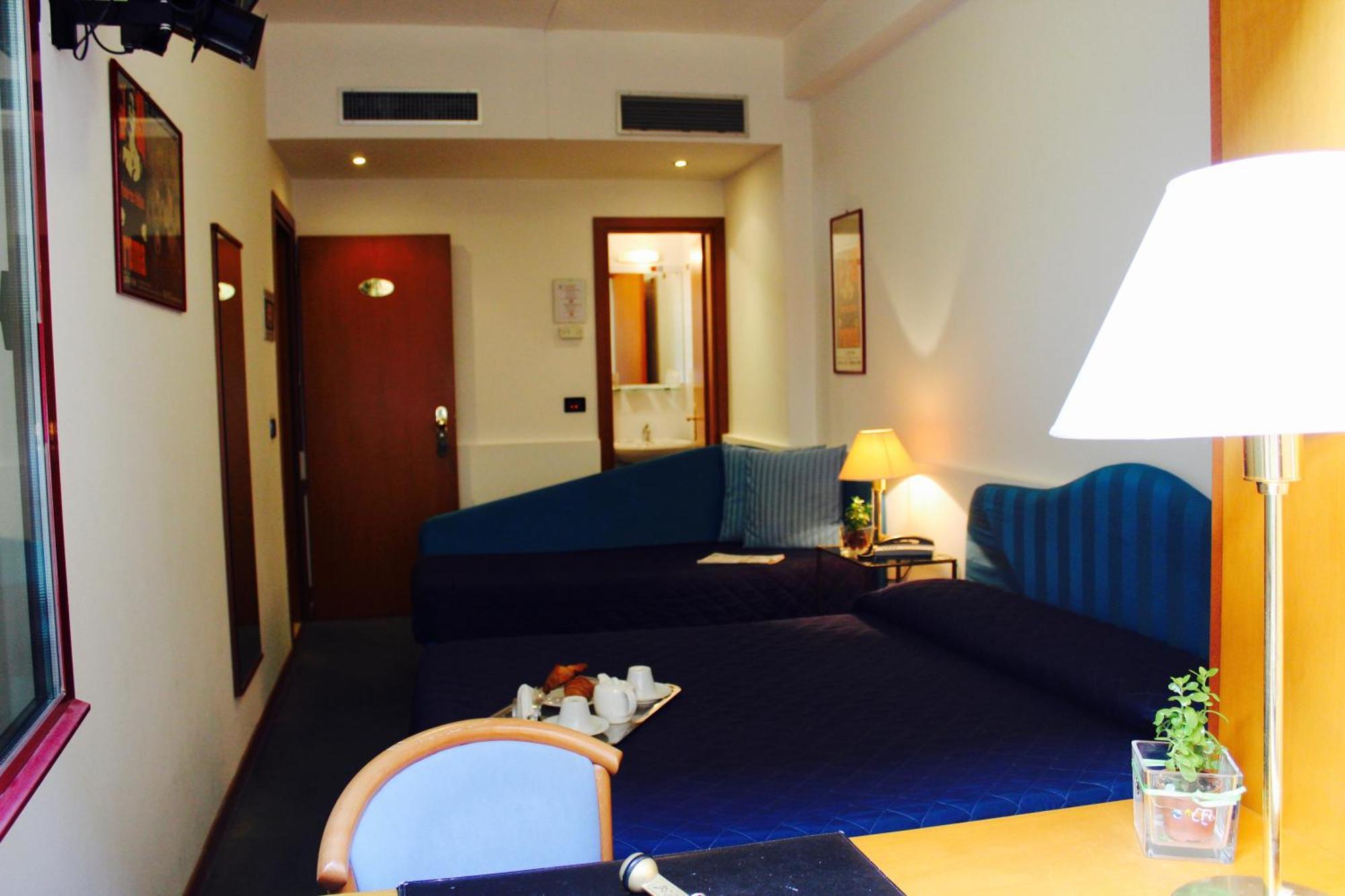 Hotel Arcangelo Rimini Buitenkant foto