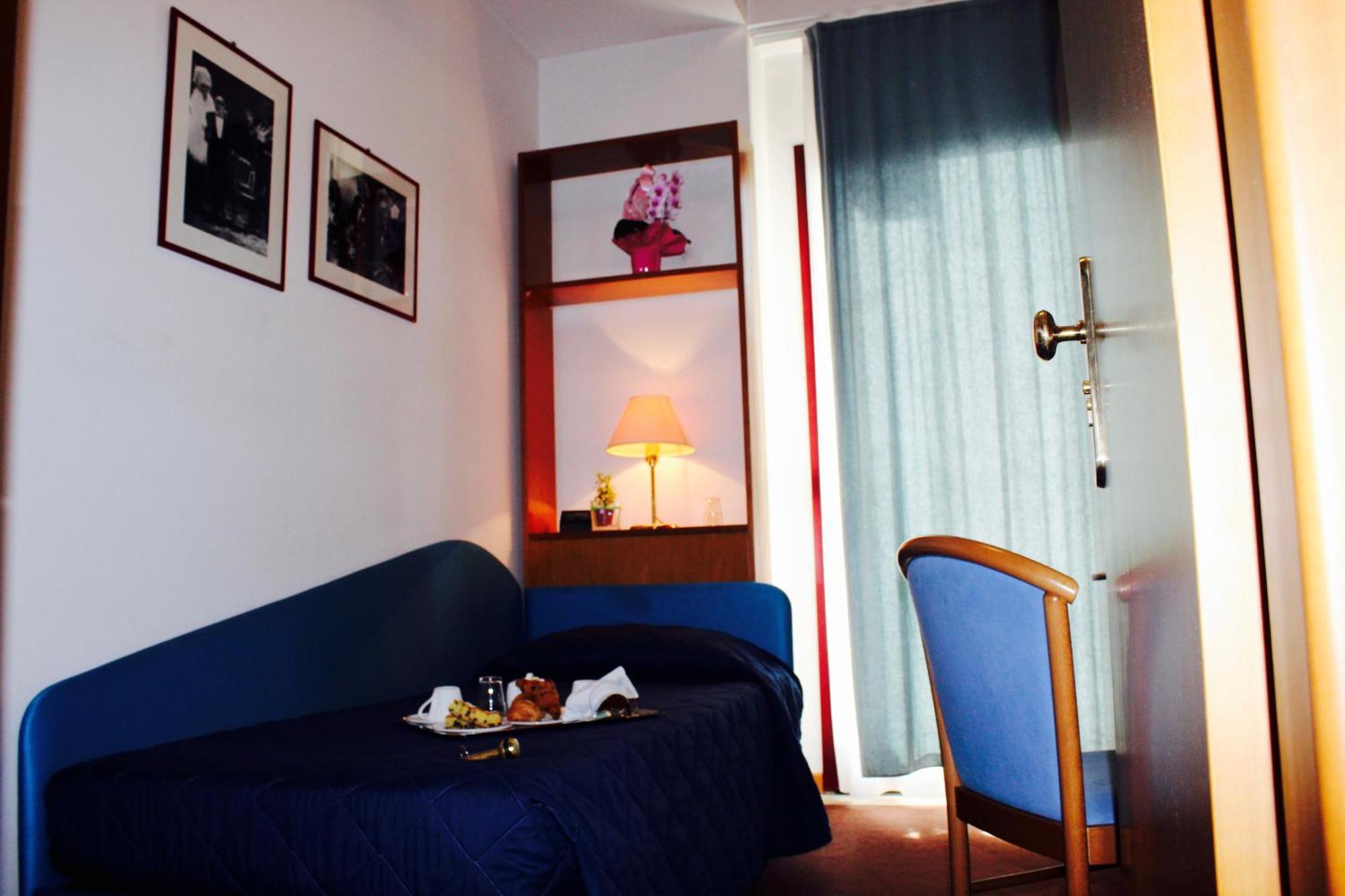 Hotel Arcangelo Rimini Buitenkant foto