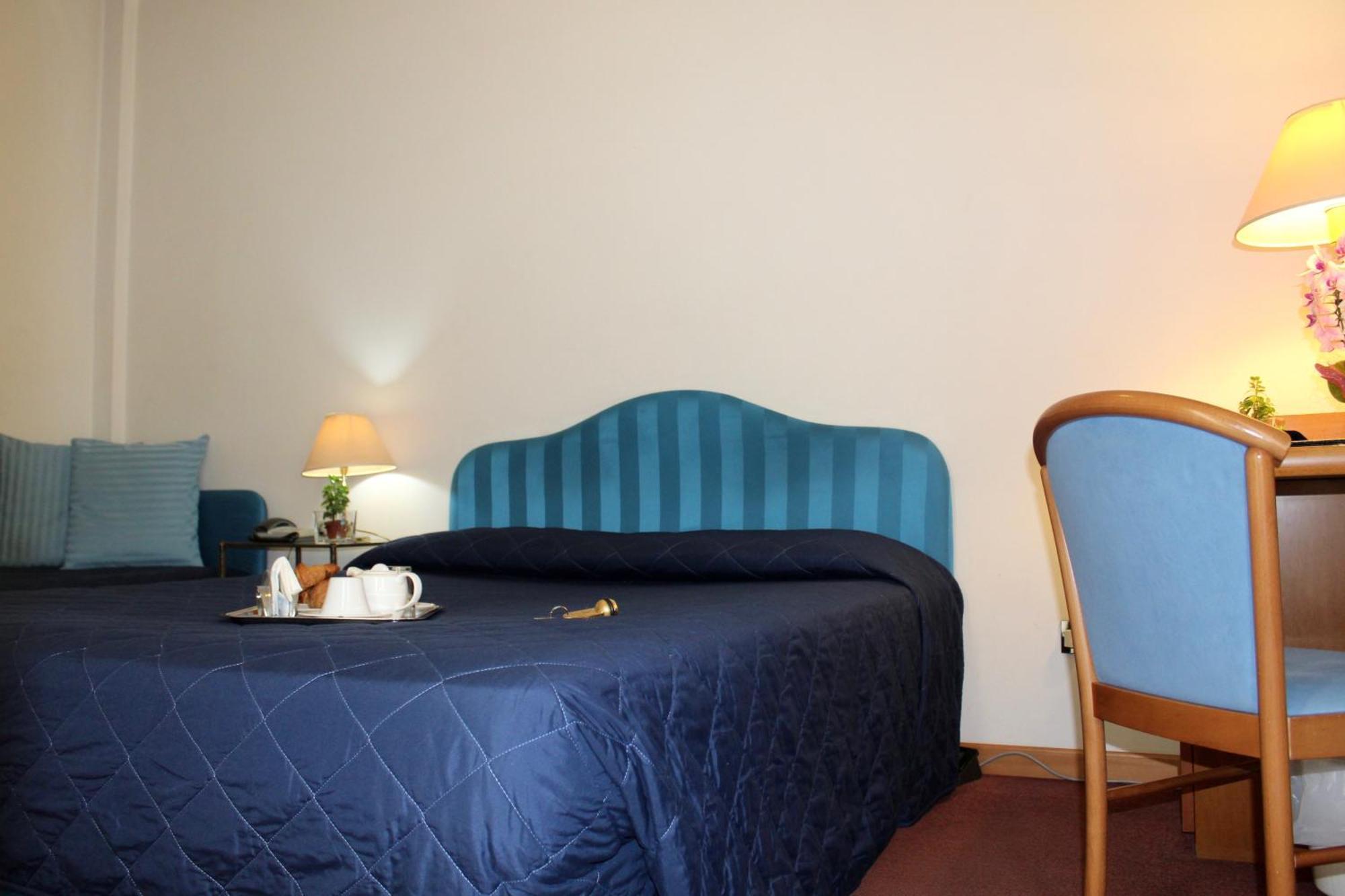 Hotel Arcangelo Rimini Buitenkant foto